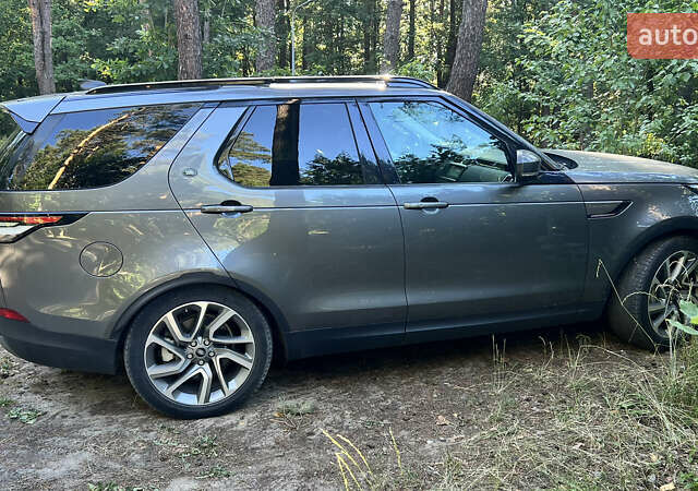 Серый Ленд Ровер Дискавери, объемом двигателя 3 л и пробегом 160 тыс. км за 31500 $, фото 3 на Automoto.ua