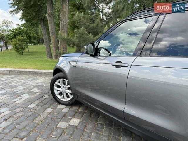 Сірий Ленд Ровер Діскавері, об'ємом двигуна 2 л та пробігом 124 тис. км за 28777 $, фото 50 на Automoto.ua