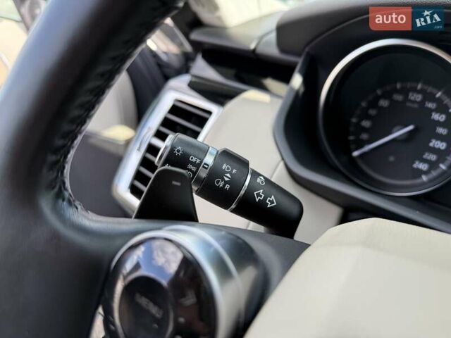 Сірий Ленд Ровер Діскавері, об'ємом двигуна 2 л та пробігом 124 тис. км за 28777 $, фото 94 на Automoto.ua