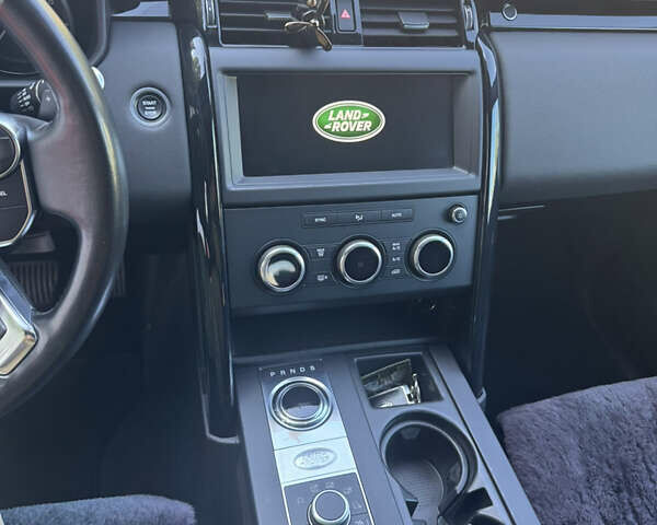 Серый Ленд Ровер Дискавери, объемом двигателя 3 л и пробегом 82 тыс. км за 40500 $, фото 13 на Automoto.ua