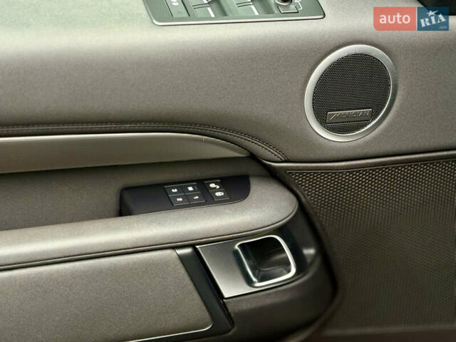 Серый Ленд Ровер Дискавери, объемом двигателя 3 л и пробегом 85 тыс. км за 35500 $, фото 12 на Automoto.ua