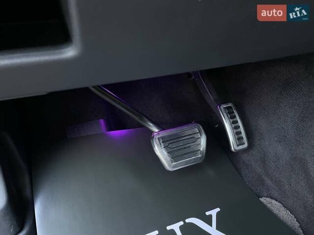 Серый Ленд Ровер Дискавери, объемом двигателя 3 л и пробегом 70 тыс. км за 37900 $, фото 52 на Automoto.ua