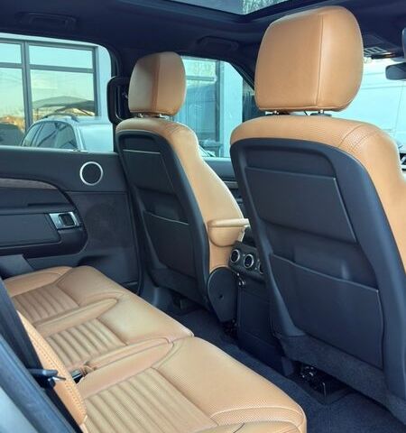 Серый Ленд Ровер Дискавери, объемом двигателя 3 л и пробегом 109 тыс. км за 34500 $, фото 15 на Automoto.ua