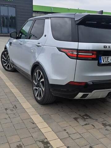 Сірий Ленд Ровер Діскавері, об'ємом двигуна 3 л та пробігом 196 тис. км за 38800 $, фото 4 на Automoto.ua