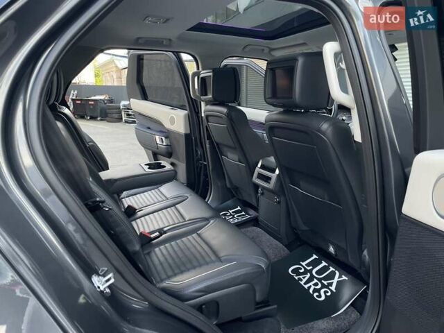 Серый Ленд Ровер Дискавери, объемом двигателя 3 л и пробегом 70 тыс. км за 37900 $, фото 71 на Automoto.ua