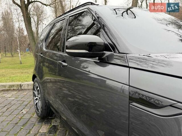 Сірий Ленд Ровер Діскавері, об'ємом двигуна 3 л та пробігом 105 тис. км за 29555 $, фото 37 на Automoto.ua