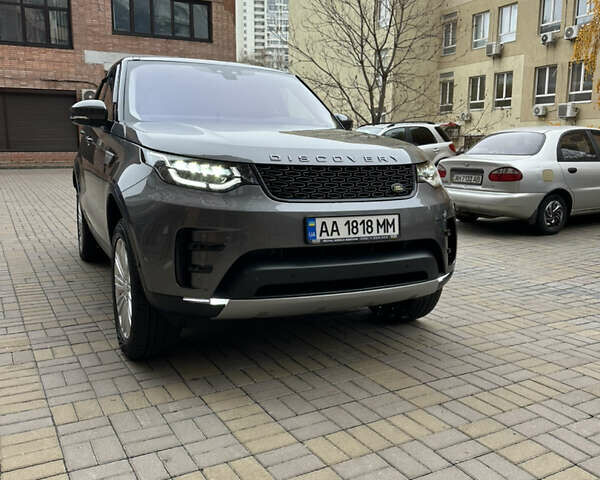 Серый Ленд Ровер Дискавери, объемом двигателя 3 л и пробегом 52 тыс. км за 39500 $, фото 49 на Automoto.ua