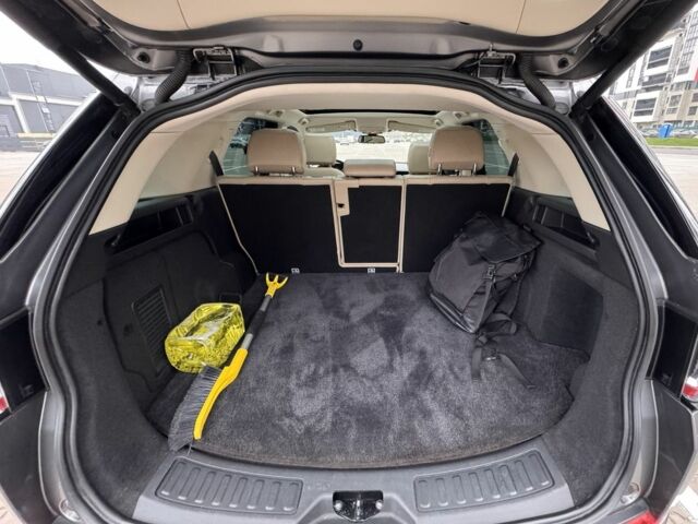 Серый Ленд Ровер Дискавери, объемом двигателя 2 л и пробегом 108 тыс. км за 25000 $, фото 6 на Automoto.ua