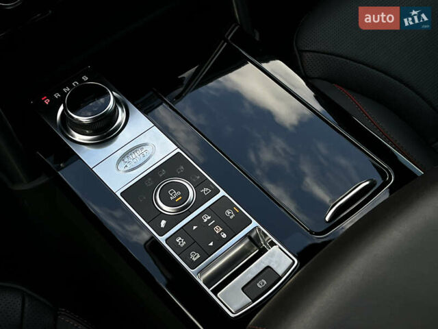 Ленд Ровер Дискавери 2019 в Киеве на Automoto.ua Серый Ленд Ровер Дискавери, объемом двигателя 3 л и пробегом 97 тыс. км за 36800 $, фото 15 на Automoto.ua