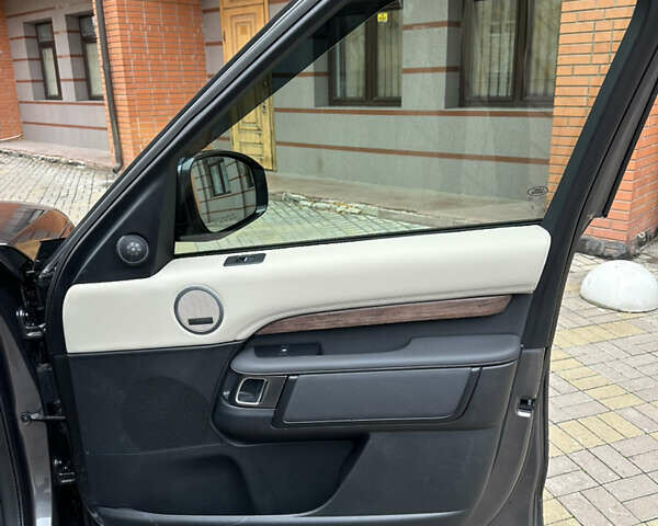 Серый Ленд Ровер Дискавери, объемом двигателя 3 л и пробегом 52 тыс. км за 39500 $, фото 103 на Automoto.ua