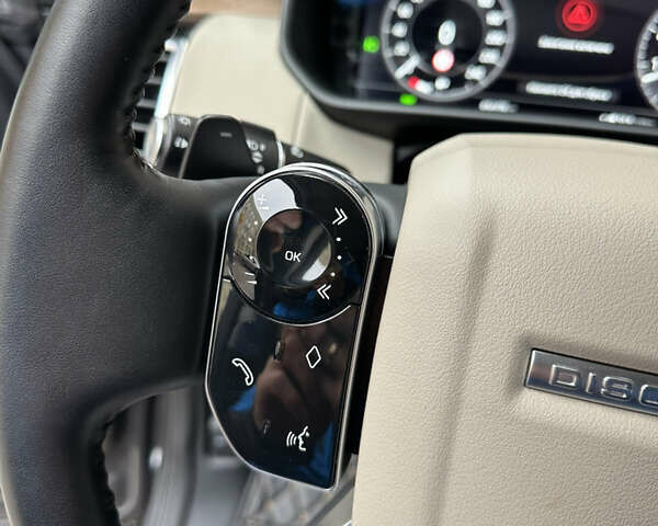 Серый Ленд Ровер Дискавери, объемом двигателя 3 л и пробегом 52 тыс. км за 39500 $, фото 62 на Automoto.ua