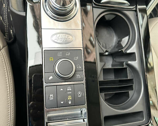 Серый Ленд Ровер Дискавери, объемом двигателя 3 л и пробегом 52 тыс. км за 39500 $, фото 68 на Automoto.ua