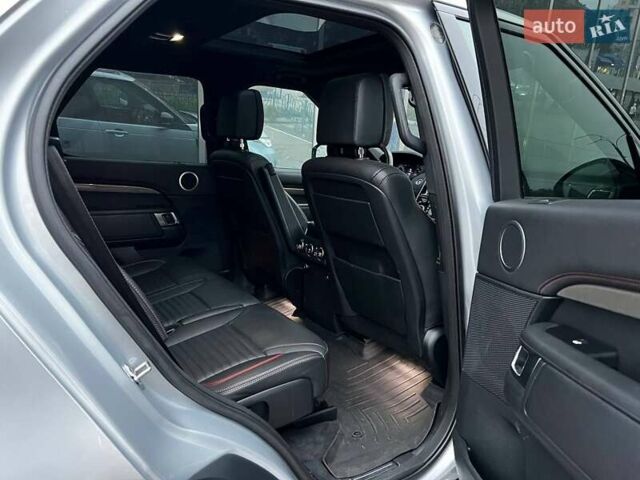 Серый Ленд Ровер Дискавери, объемом двигателя 3 л и пробегом 98 тыс. км за 34900 $, фото 12 на Automoto.ua