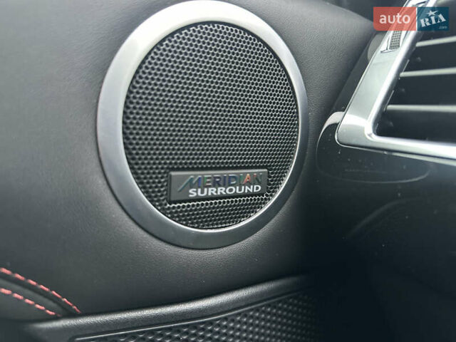 Серый Ленд Ровер Дискавери, объемом двигателя 2.99 л и пробегом 99 тыс. км за 36700 $, фото 25 на Automoto.ua