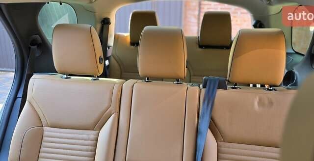 Серый Ленд Ровер Дискавери, объемом двигателя 3 л и пробегом 74 тыс. км за 50000 $, фото 27 на Automoto.ua