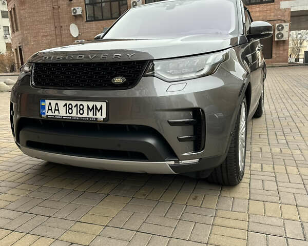 Серый Ленд Ровер Дискавери, объемом двигателя 3 л и пробегом 52 тыс. км за 39500 $, фото 7 на Automoto.ua