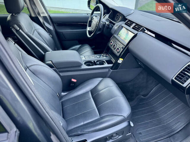 Серый Ленд Ровер Дискавери, объемом двигателя 3 л и пробегом 140 тыс. км за 39900 $, фото 42 на Automoto.ua