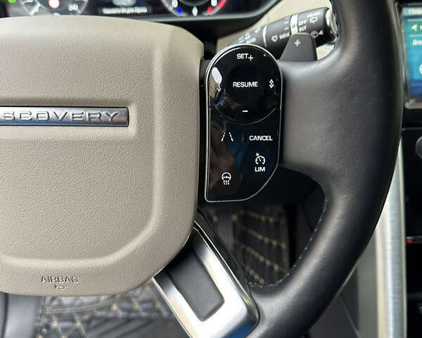 Серый Ленд Ровер Дискавери, объемом двигателя 3 л и пробегом 52 тыс. км за 39500 $, фото 61 на Automoto.ua