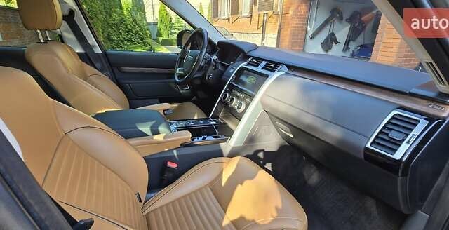 Серый Ленд Ровер Дискавери, объемом двигателя 3 л и пробегом 74 тыс. км за 50000 $, фото 20 на Automoto.ua