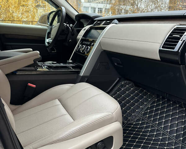 Серый Ленд Ровер Дискавери, объемом двигателя 3 л и пробегом 52 тыс. км за 39500 $, фото 106 на Automoto.ua