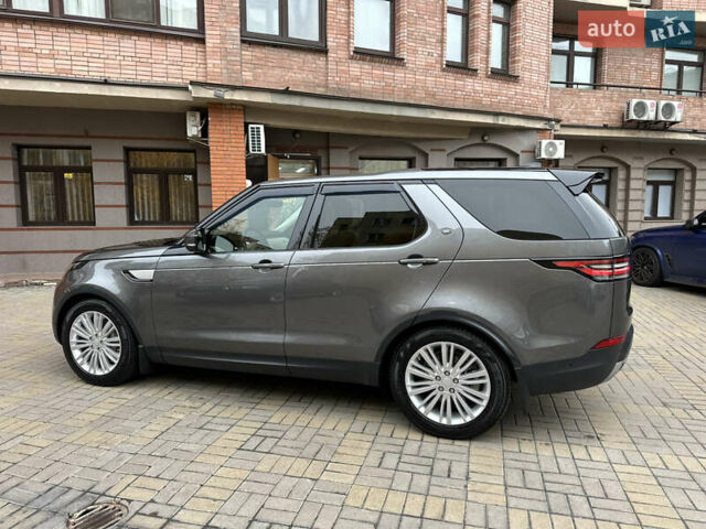 Серый Ленд Ровер Дискавери, объемом двигателя 3 л и пробегом 52 тыс. км за 39500 $, фото 24 на Automoto.ua