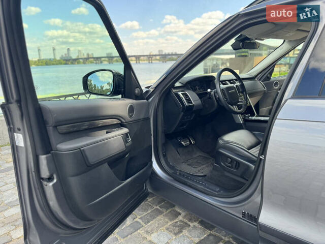 Ленд Ровер Дискавери 2020 в Киеве на Automoto.ua Серый Ленд Ровер Дискавери, объемом двигателя 3 л и пробегом 74 тыс. км за 51000 $, фото 33 на Automoto.ua