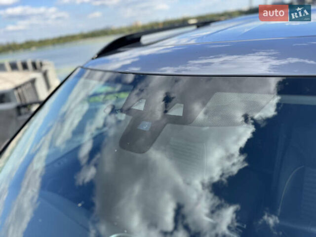 Ленд Ровер Дискавери 2020 в Киеве на Automoto.ua Серый Ленд Ровер Дискавери, объемом двигателя 3 л и пробегом 74 тыс. км за 51000 $, фото 6 на Automoto.ua