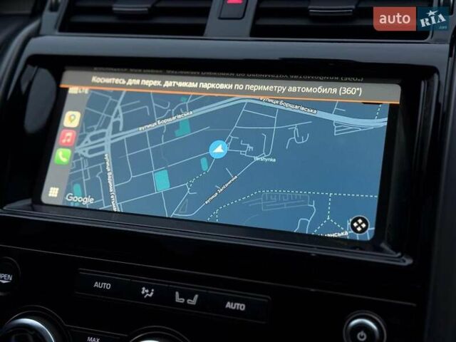 Сірий Ленд Ровер Діскавері, об'ємом двигуна 2 л та пробігом 83 тис. км за 42000 $, фото 13 на Automoto.ua