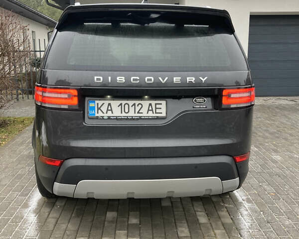 Серый Ленд Ровер Дискавери, объемом двигателя 2.99 л и пробегом 73 тыс. км за 47000 $, фото 4 на Automoto.ua