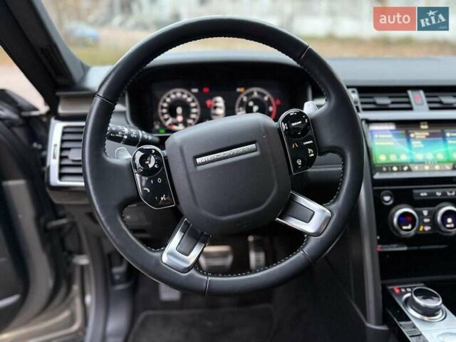 Сірий Ленд Ровер Діскавері, об'ємом двигуна 2 л та пробігом 83 тис. км за 42000 $, фото 10 на Automoto.ua