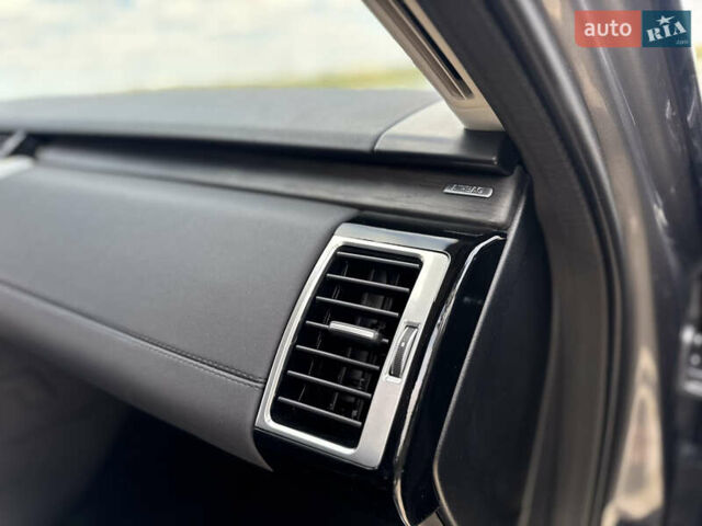 Серый Ленд Ровер Дискавери, объемом двигателя 3 л и пробегом 74 тыс. км за 47900 $, фото 69 на Automoto.ua