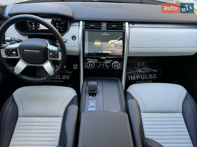 Ленд Ровер Дискавери 2021 в Киеве на Automoto.ua Серый Ленд Ровер Дискавери, объемом двигателя 3 л и пробегом 54 тыс. км за 58700 $, фото 37 на Automoto.ua