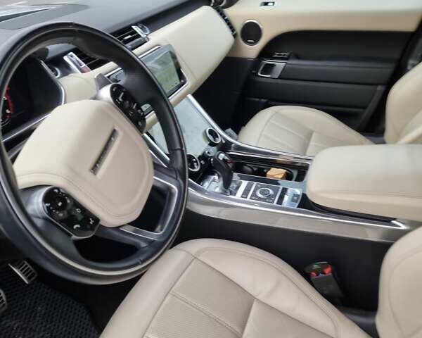 Сірий Ленд Ровер Діскавері, об'ємом двигуна 2.99 л та пробігом 65 тис. км за 76500 $, фото 13 на Automoto.ua