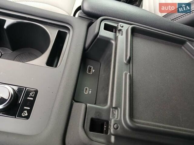 Серый Ленд Ровер Дискавери, объемом двигателя 3 л и пробегом 99 тыс. км за 49900 $, фото 12 на Automoto.ua