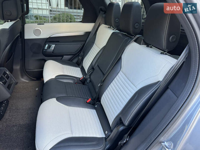 Ленд Ровер Дискавери 2021 в Киеве на Automoto.ua Серый Ленд Ровер Дискавери, объемом двигателя 3 л и пробегом 54 тыс. км за 58700 $, фото 35 на Automoto.ua