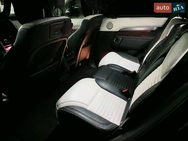 Серый Ленд Ровер Дискавери, объемом двигателя 3 л и пробегом 99 тыс. км за 49900 $, фото 26 на Automoto.ua