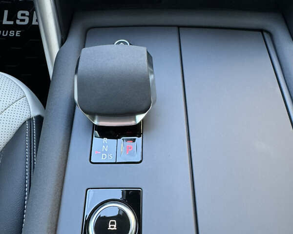 Ленд Ровер Дискавери 2021 в Киеве на Automoto.ua Серый Ленд Ровер Дискавери, объемом двигателя 3 л и пробегом 54 тыс. км за 58700 $, фото 49 на Automoto.ua