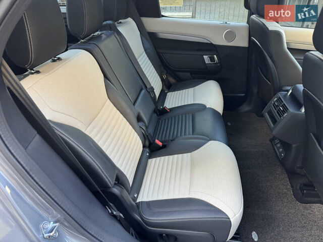 Ленд Ровер Дискавери 2021 в Киеве на Automoto.ua Серый Ленд Ровер Дискавери, объемом двигателя 3 л и пробегом 54 тыс. км за 58700 $, фото 36 на Automoto.ua