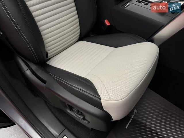 Серый Ленд Ровер Дискавери, объемом двигателя 3 л и пробегом 54 тыс. км за 54000 $, фото 58 на Automoto.ua