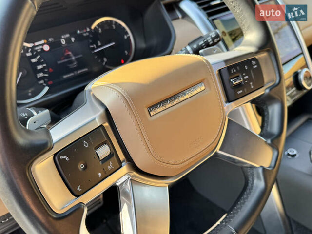 Сірий Ленд Ровер Діскавері, об'ємом двигуна 3 л та пробігом 45 тис. км за 78000 $, фото 44 на Automoto.ua