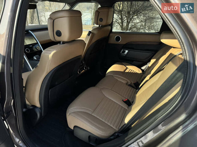 Сірий Ленд Ровер Діскавері, об'ємом двигуна 3 л та пробігом 45 тис. км за 78000 $, фото 18 на Automoto.ua