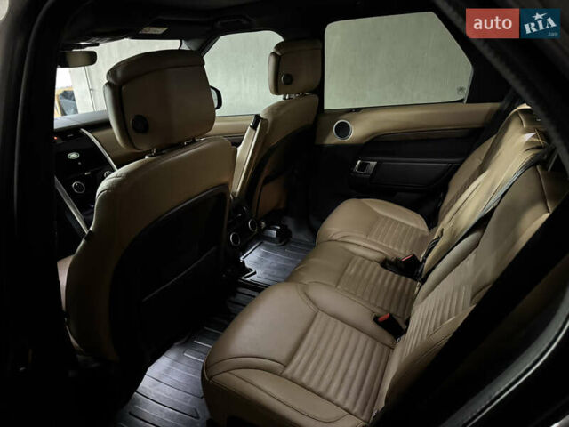 Сірий Ленд Ровер Діскавері, об'ємом двигуна 3 л та пробігом 45 тис. км за 78000 $, фото 55 на Automoto.ua