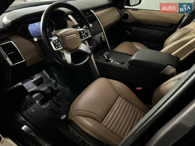 Сірий Ленд Ровер Діскавері, об'ємом двигуна 3 л та пробігом 45 тис. км за 78000 $, фото 54 на Automoto.ua