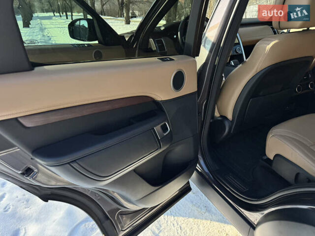 Сірий Ленд Ровер Діскавері, об'ємом двигуна 3 л та пробігом 45 тис. км за 78000 $, фото 19 на Automoto.ua