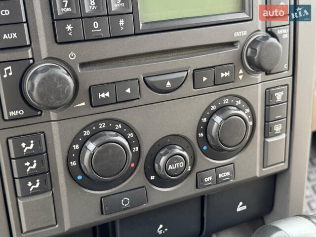 Синий Ленд Ровер Дискавери, объемом двигателя 2.7 л и пробегом 280 тыс. км за 9250 $, фото 48 на Automoto.ua