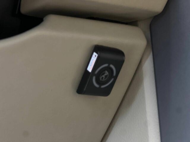 Синій Ленд Ровер Діскавері, об'ємом двигуна 4.4 л та пробігом 230 тис. км за 10850 $, фото 6 на Automoto.ua