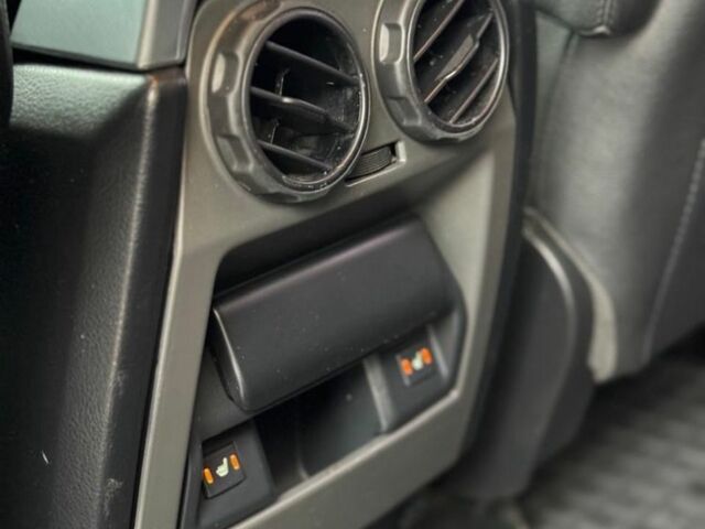 Синий Ленд Ровер Дискавери, объемом двигателя 2.7 л и пробегом 230 тыс. км за 9500 $, фото 10 на Automoto.ua