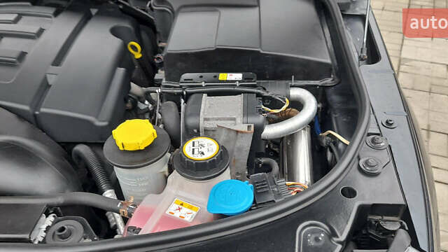 Синий Ленд Ровер Дискавери, объемом двигателя 2.7 л и пробегом 238 тыс. км за 9500 $, фото 15 на Automoto.ua