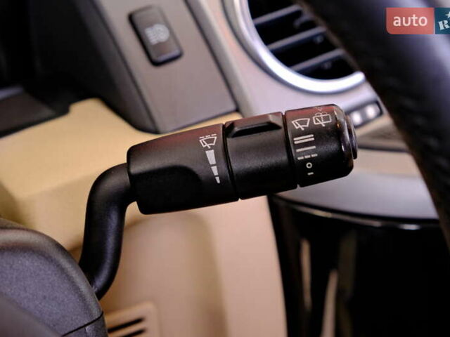 Синий Ленд Ровер Дискавери, объемом двигателя 2.7 л и пробегом 241 тыс. км за 9900 $, фото 20 на Automoto.ua