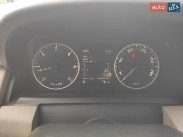 Синій Ленд Ровер Діскавері, об'ємом двигуна 3 л та пробігом 301 тис. км за 16400 $, фото 16 на Automoto.ua